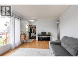 3pc Bathroom - 114 4 Street Nw, Redcliff, AB T0J2P0 Photo 7