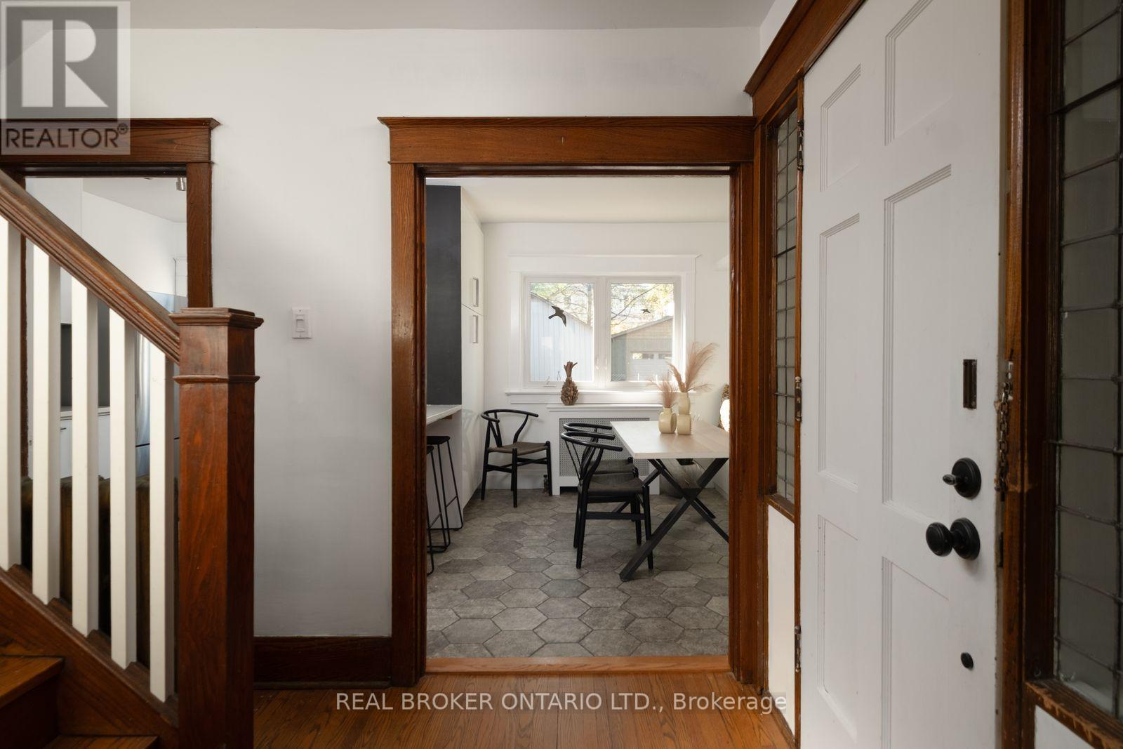 100 OAK PARK AVENUE - 11