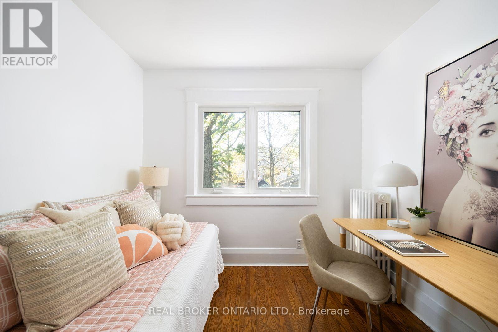 100 OAK PARK AVENUE - 28
