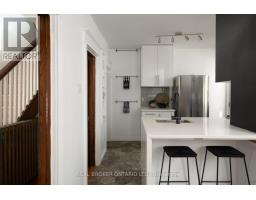 100 Oak Park Avenue, Toronto, ON M4C4M3 Photo 16