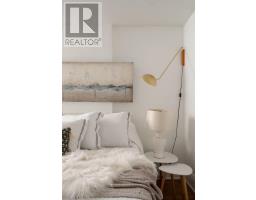 100 Oak Park Avenue, Toronto, ON M4C4M3 Photo 22