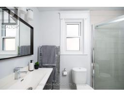 100 Oak Park Avenue, Toronto, ON M4C4M3 Photo 29