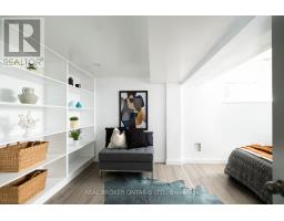 100 Oak Park Avenue, Toronto, ON M4C4M3 Photo 33