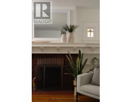 100 Oak Park Avenue, Toronto, ON M4C4M3 Photo 8