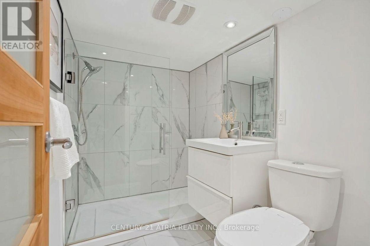 43 Torrens Avenue, Toronto, ON photo 31