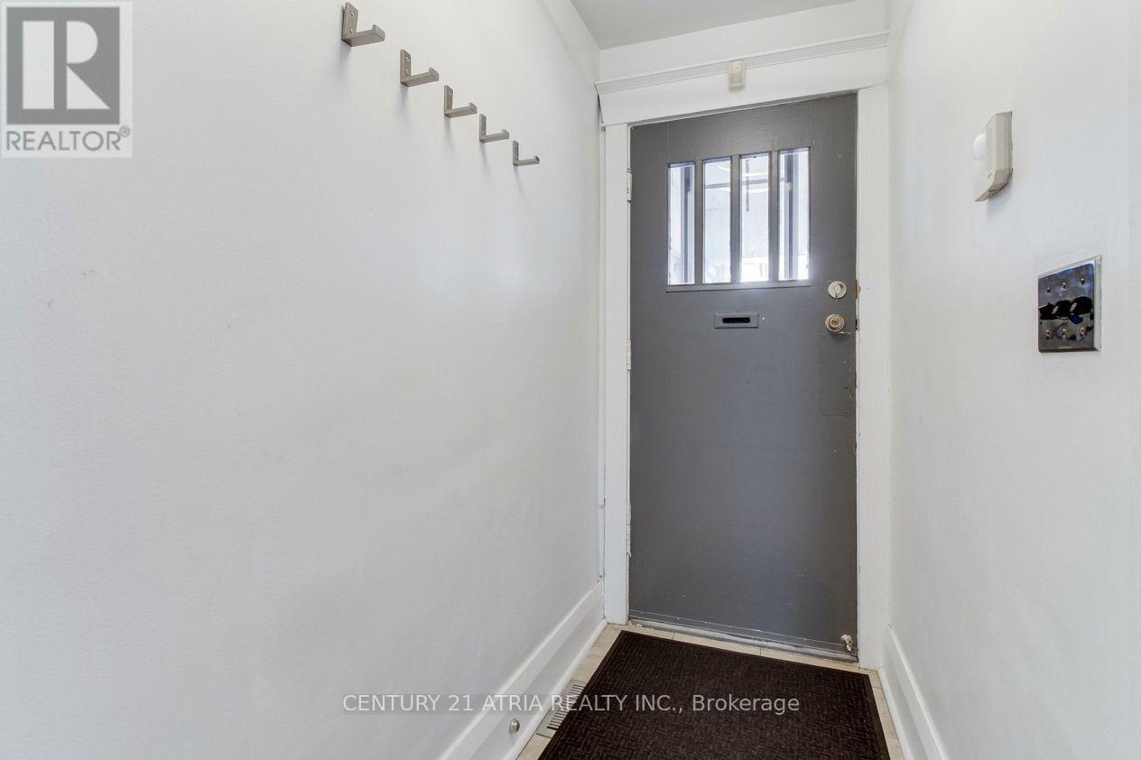 43 Torrens Avenue, Toronto, ON photo 4