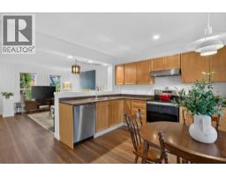 223 Elgin Point SE - photo 10