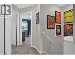223 Elgin Point SE - photo 18