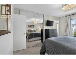 223 Elgin Point SE - photo 21