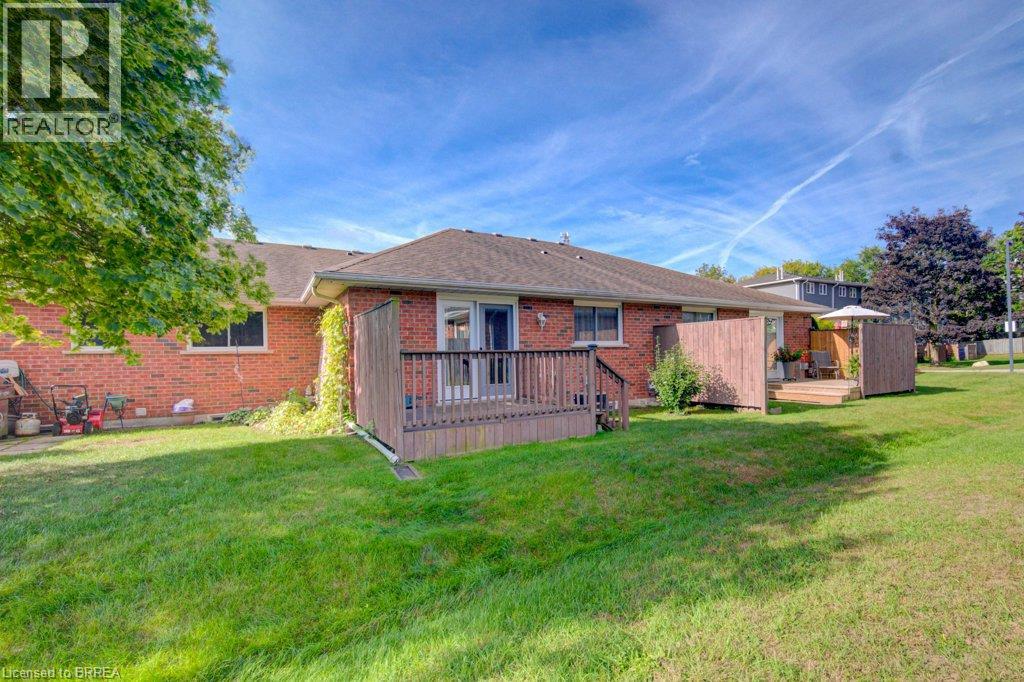 48 Harris Avenue — photo 46