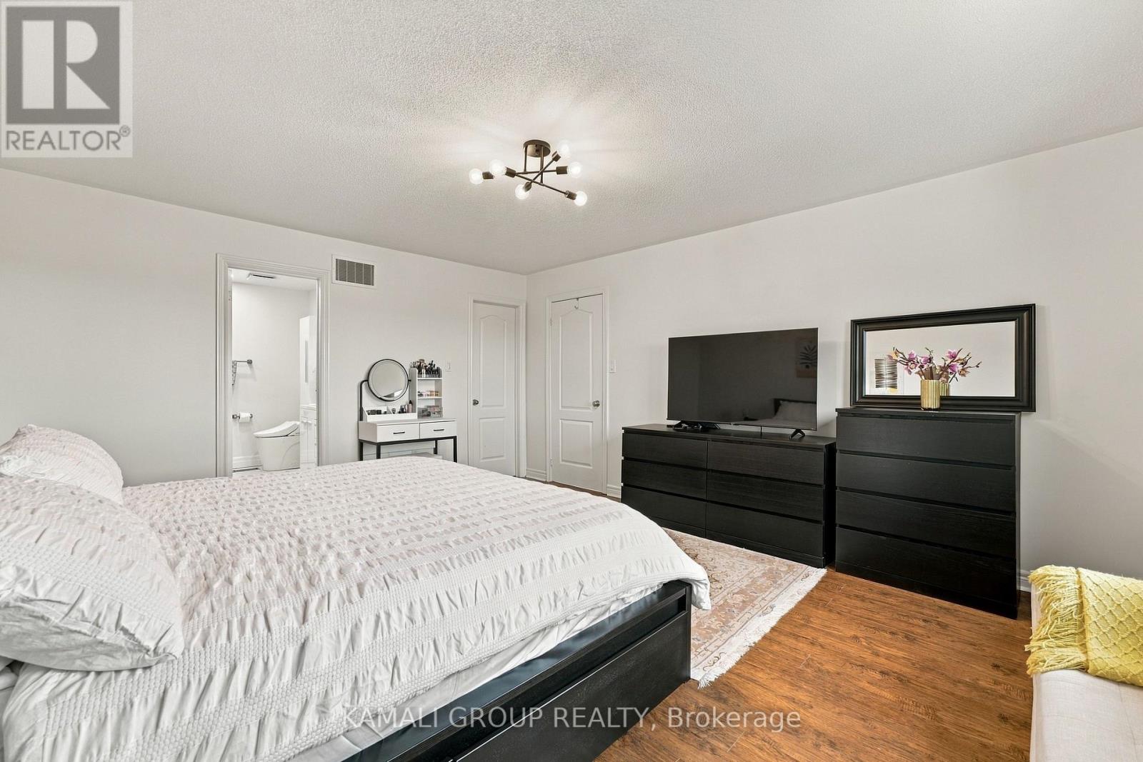 61 Barnwood Drive, Richmond Hill, ON photo 24