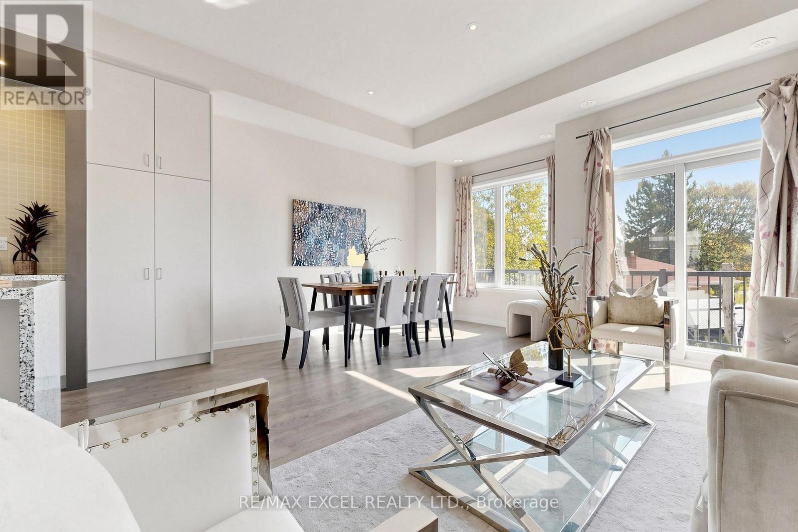 19 Ambler Lane, Richmond Hill, ON photo 17