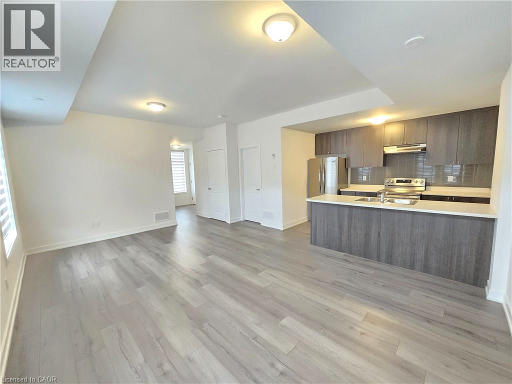 3 Bed, 3 Bath Townhouse for Rent in Pickering – 1655 PALMERS SAWMILL Road Unit# 901, Pickering – MLS# 40871371 - Image 2