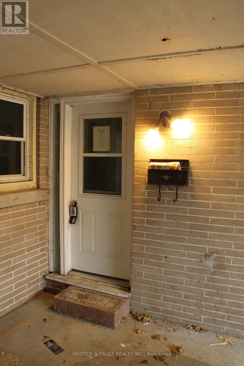 62 Melrose Avenue, Barrie, ON photo 4
