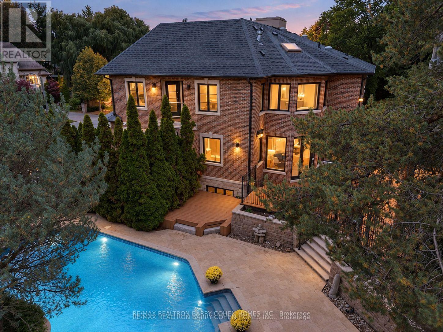 13 Legacy Court — photo 44