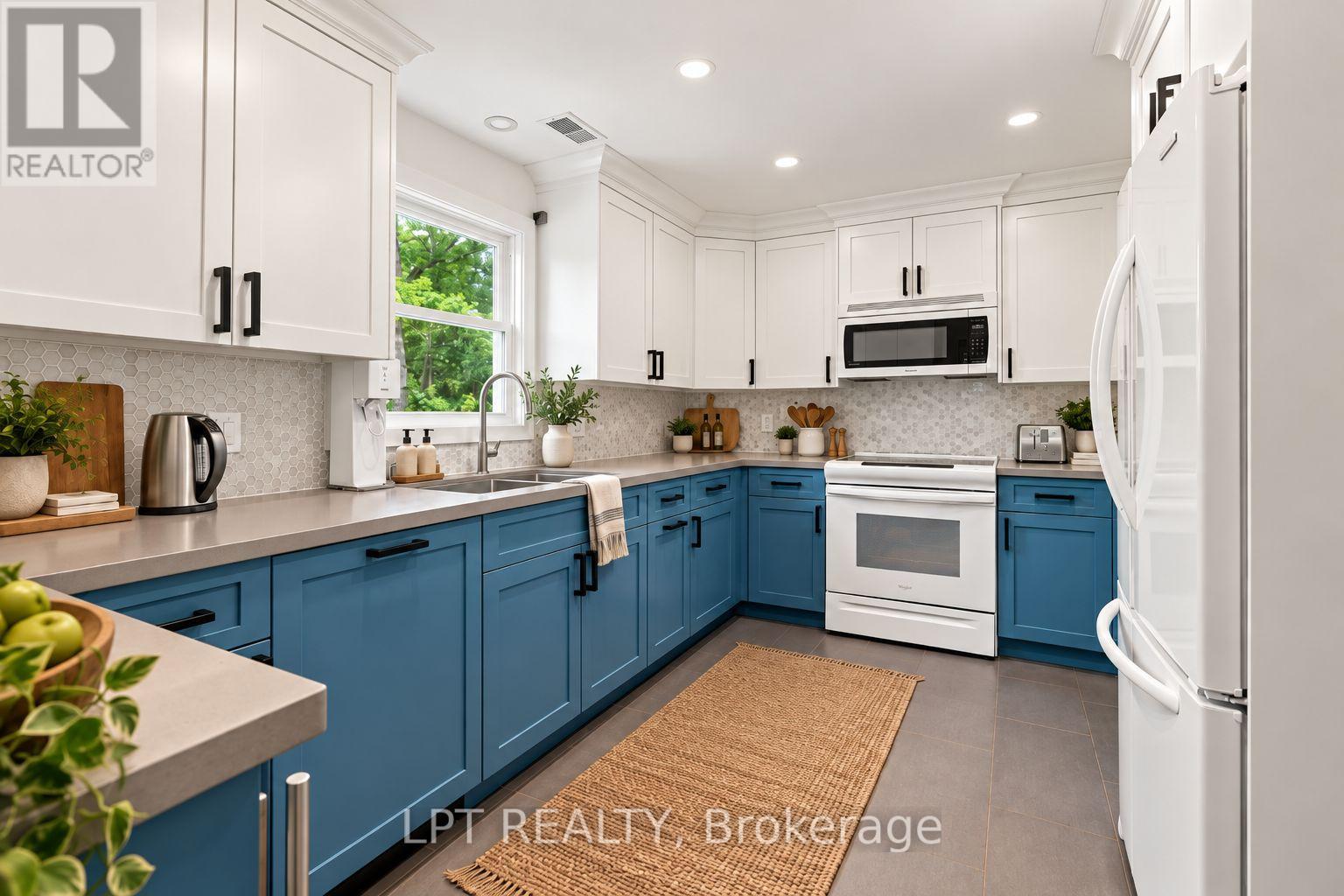 678 Lake Drive East — photo 11