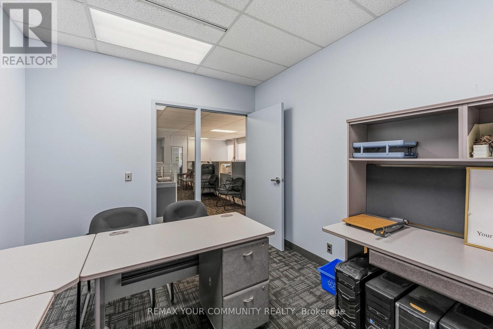 30 Fulton Way — photo 17