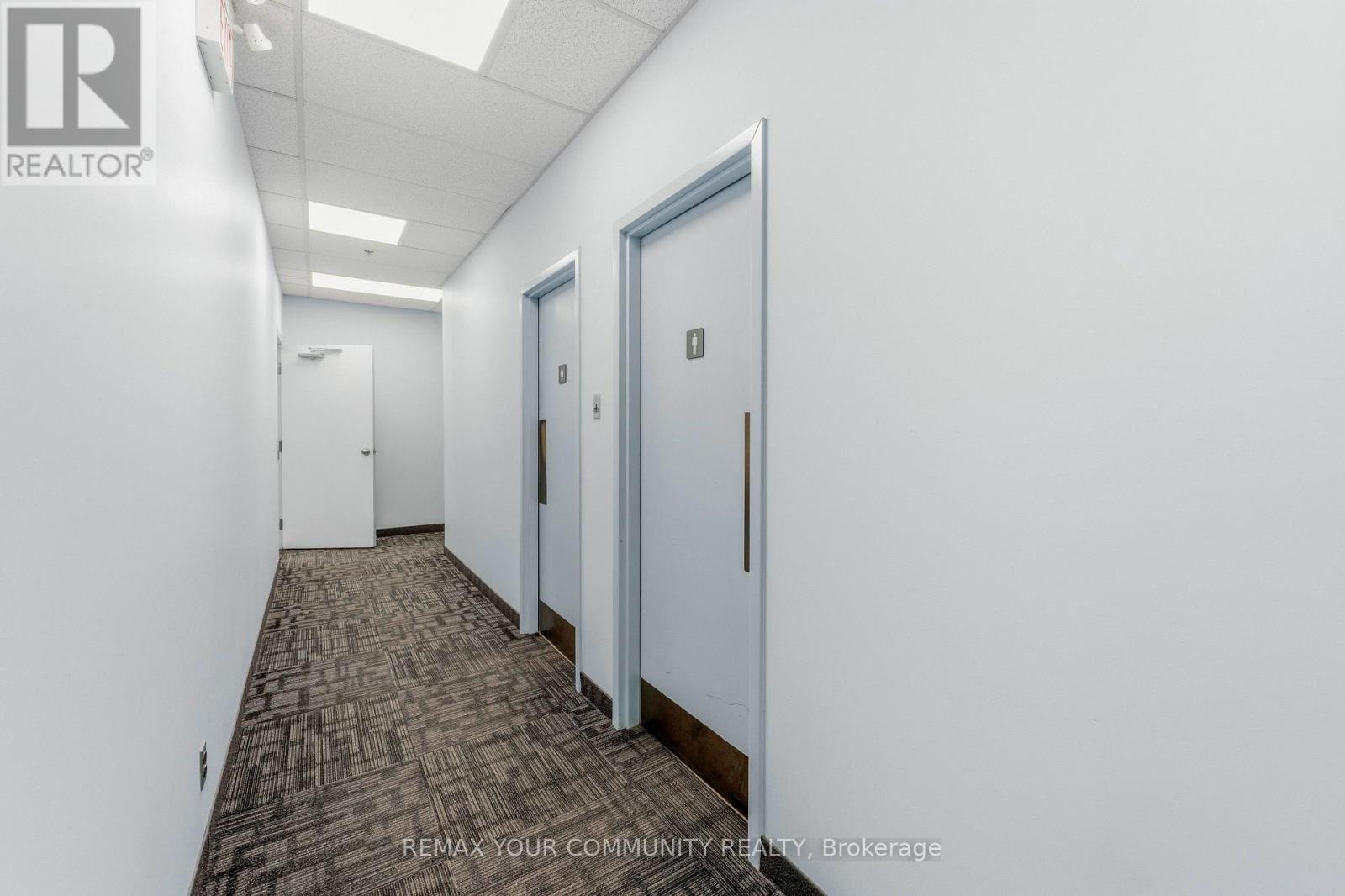 30 Fulton Way — photo 48
