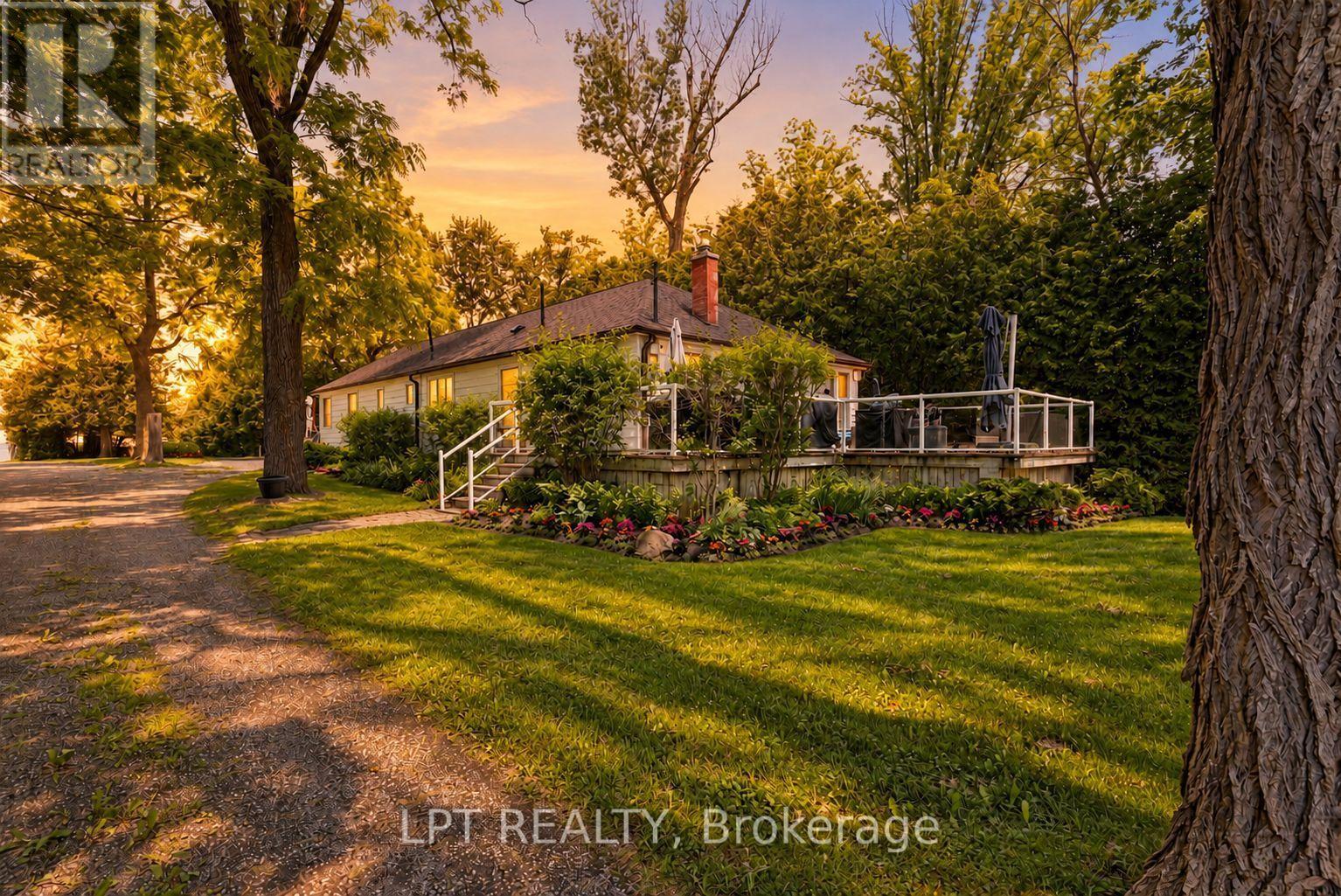 678 Lake Drive East — photo 7