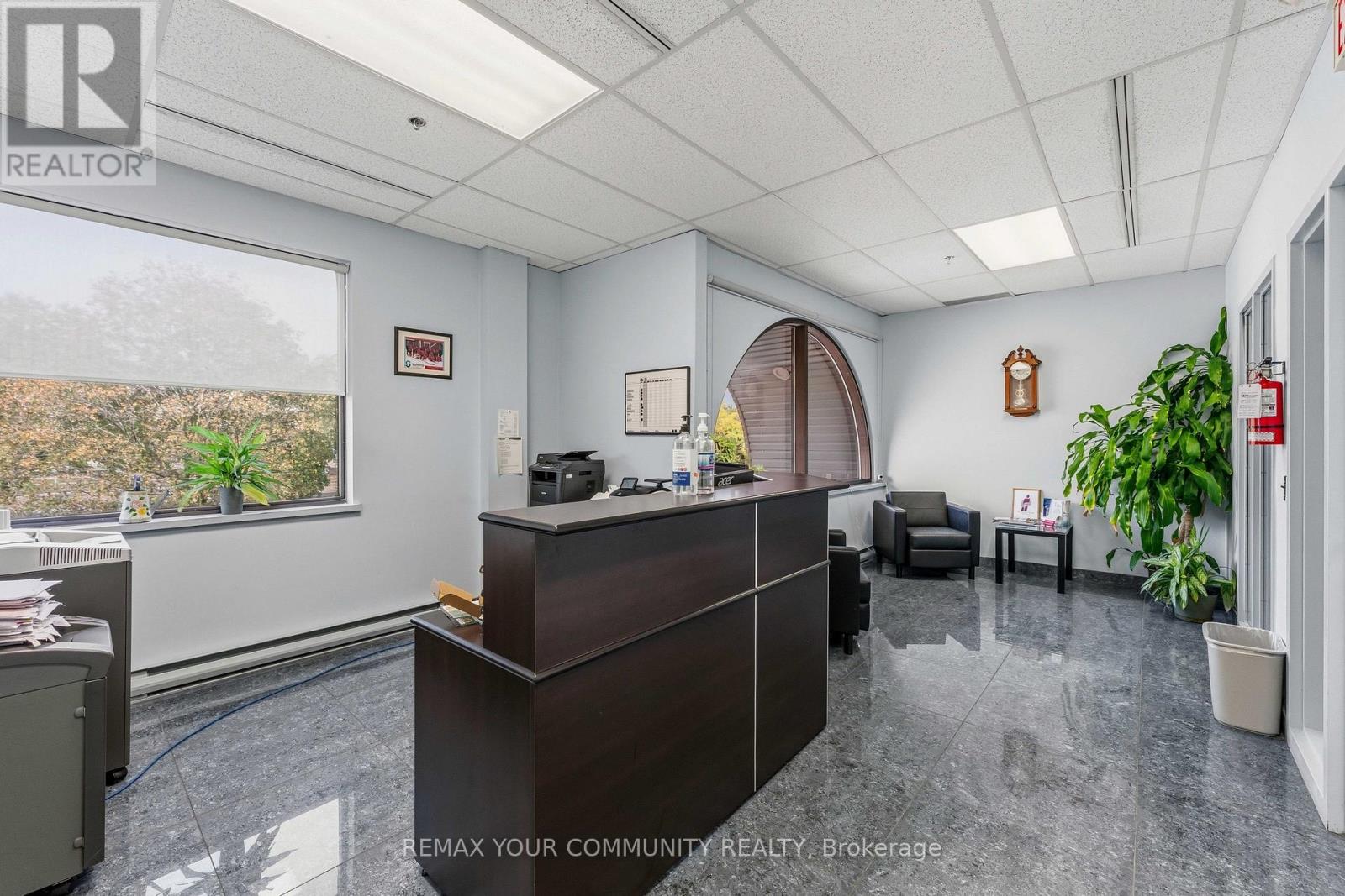 30 Fulton Way — photo 12