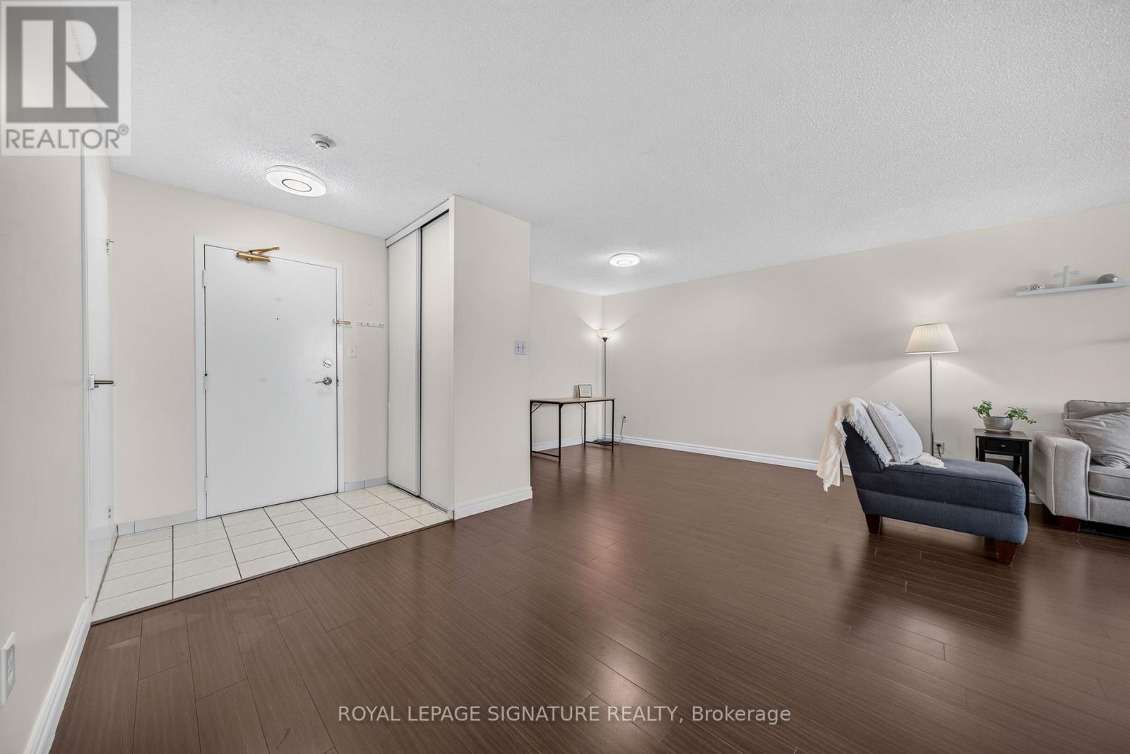 211- 1 Rowntree Road, Toronto, ON photo 6