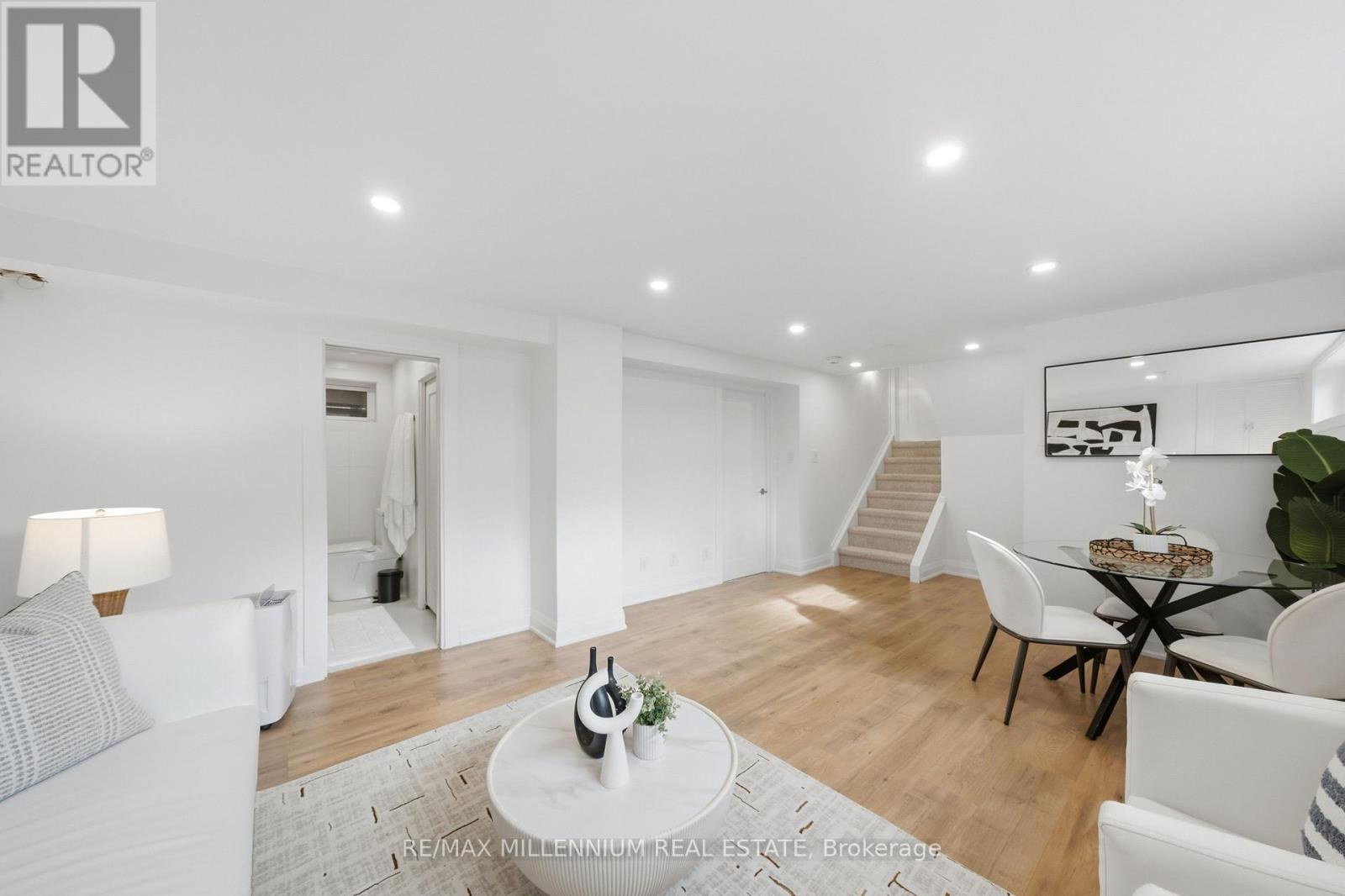 14 CROMBIE PLACE - 31