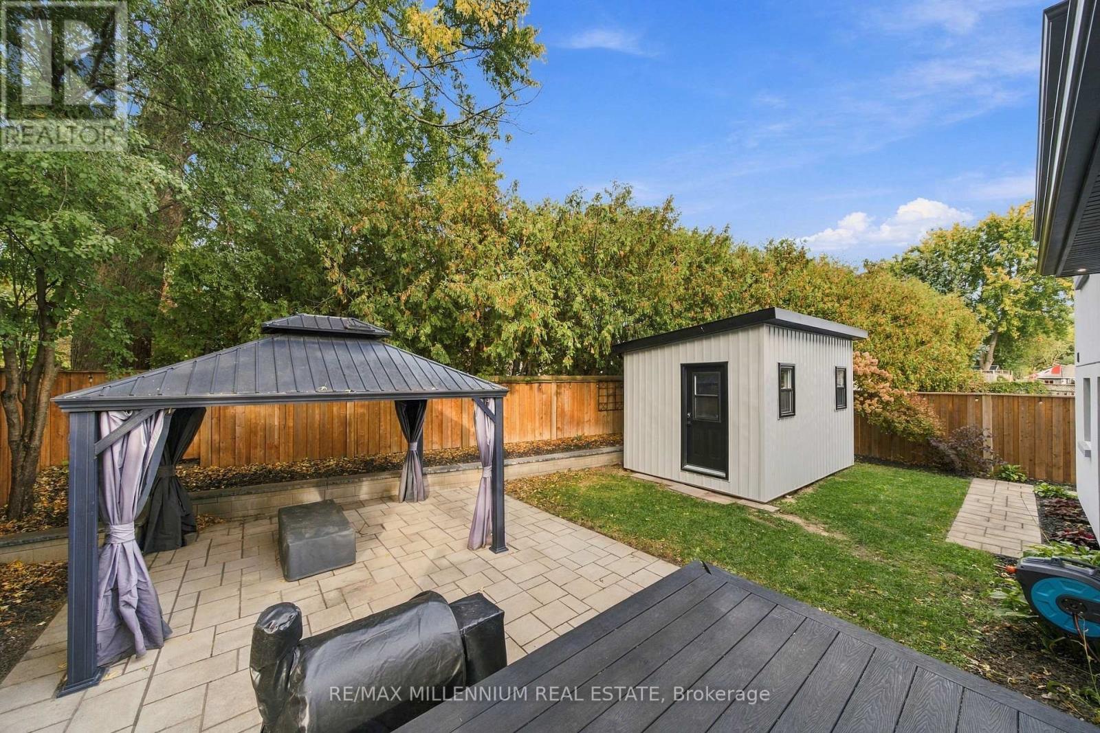 14 Crombie Place — photo 35