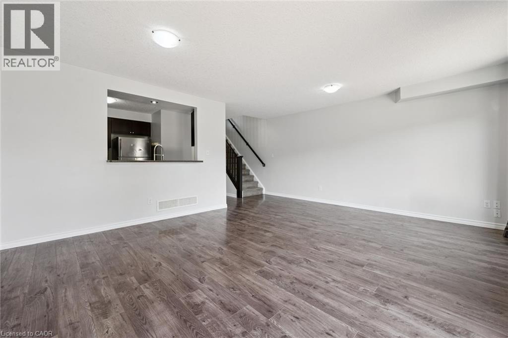 959 Zeller Crescent — photo 11