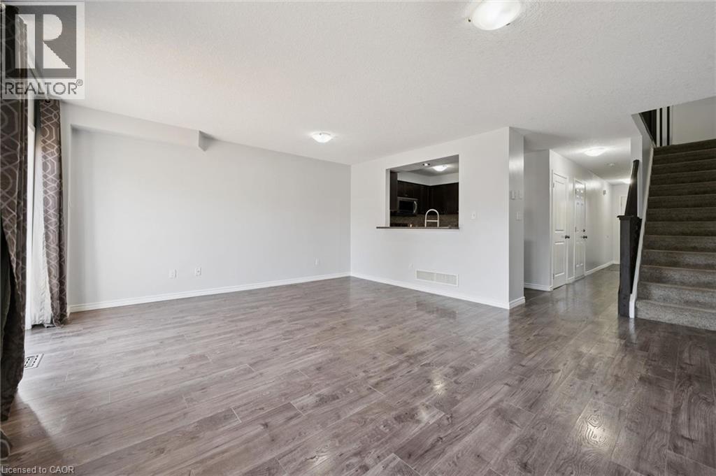 959 Zeller Crescent — photo 12