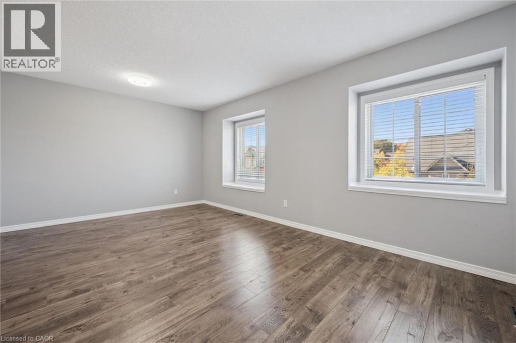 959 Zeller Crescent — photo 21