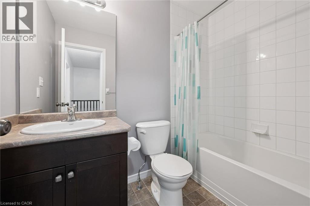 959 Zeller Crescent — photo 33
