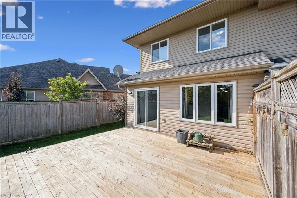 959 Zeller Crescent — photo 40