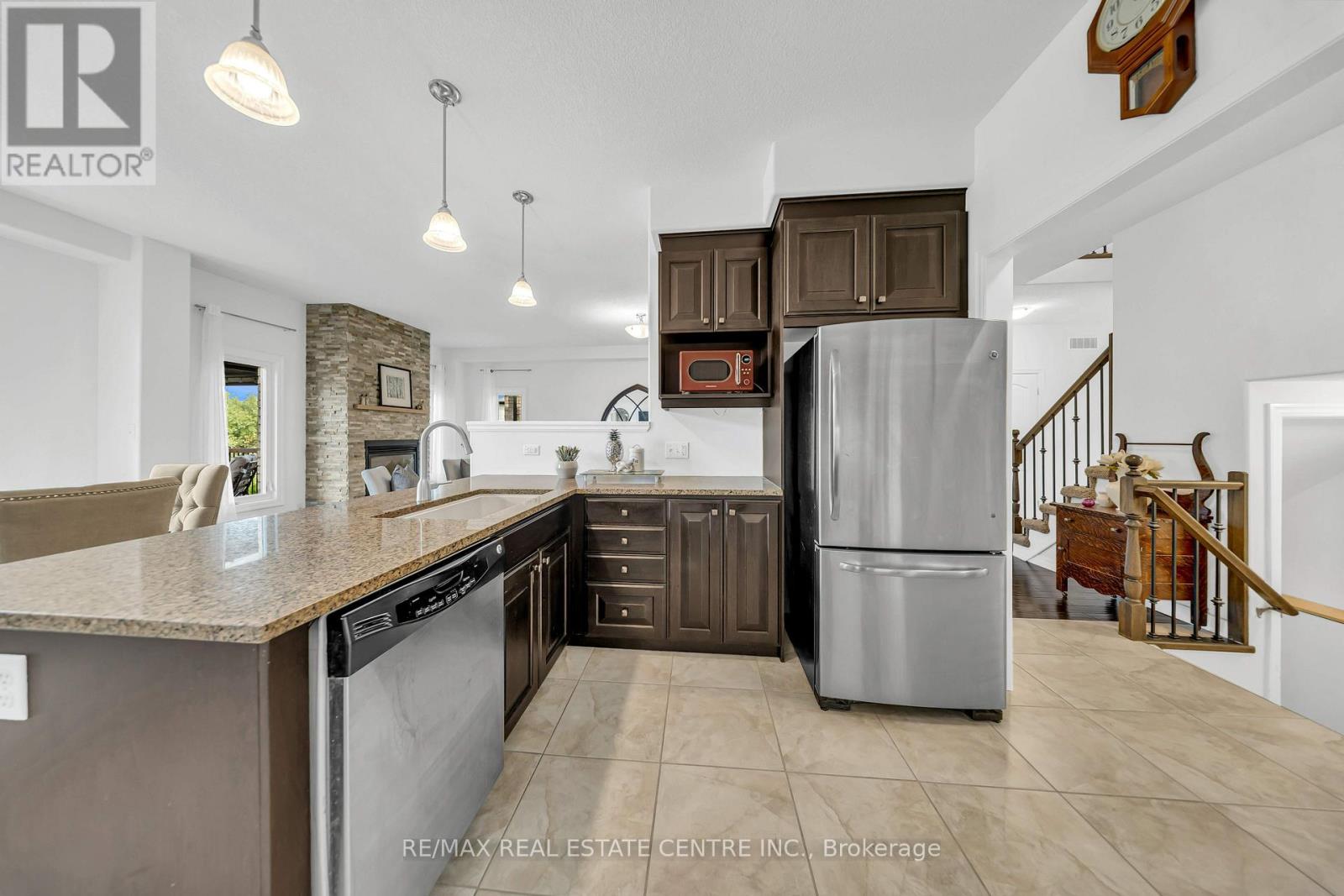 365 WOODBINE Avenue, Kitchener, ON photo 14