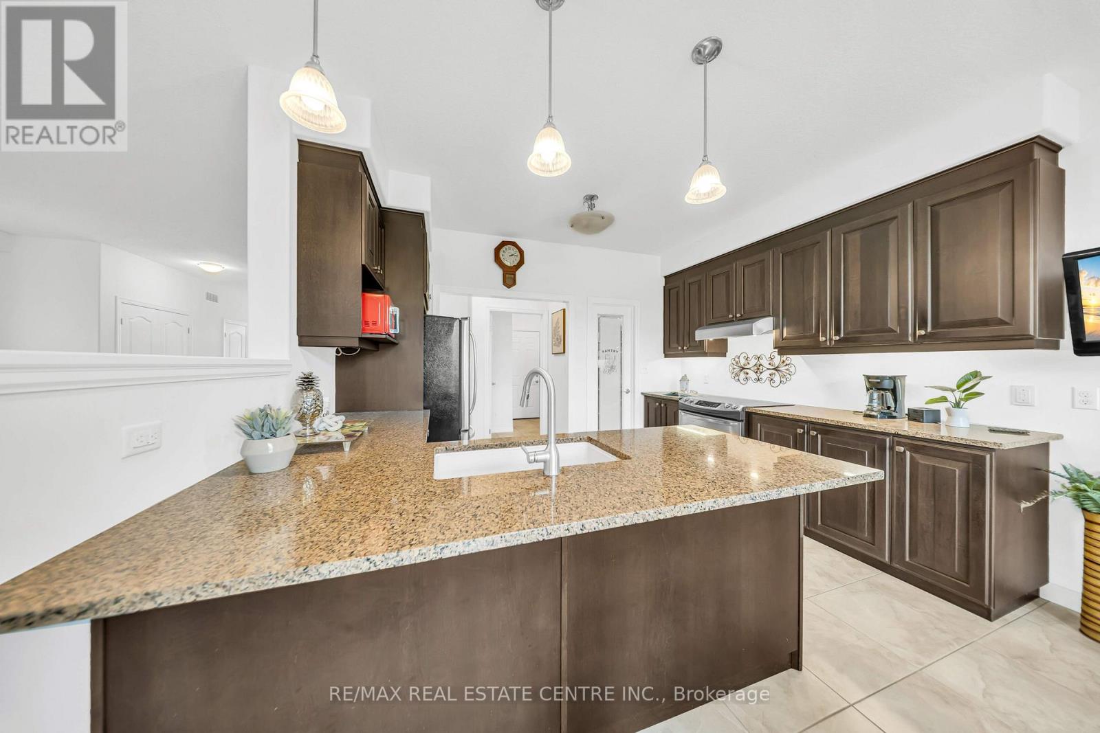 365 WOODBINE Avenue, Kitchener, ON photo 15