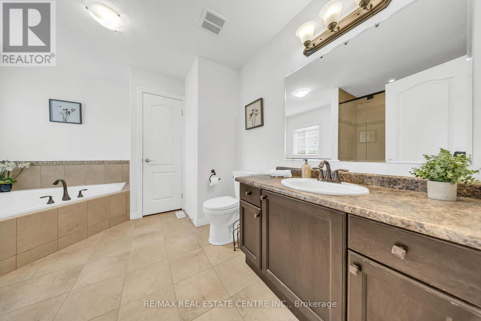 365 WOODBINE Avenue, Kitchener, ON photo 29