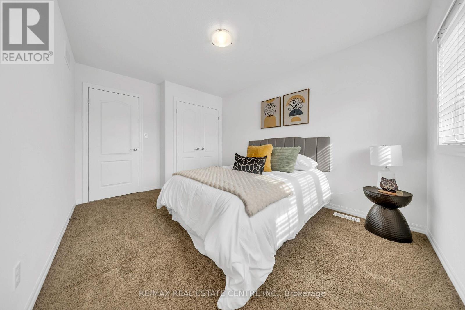 365 WOODBINE Avenue, Kitchener, ON photo 32