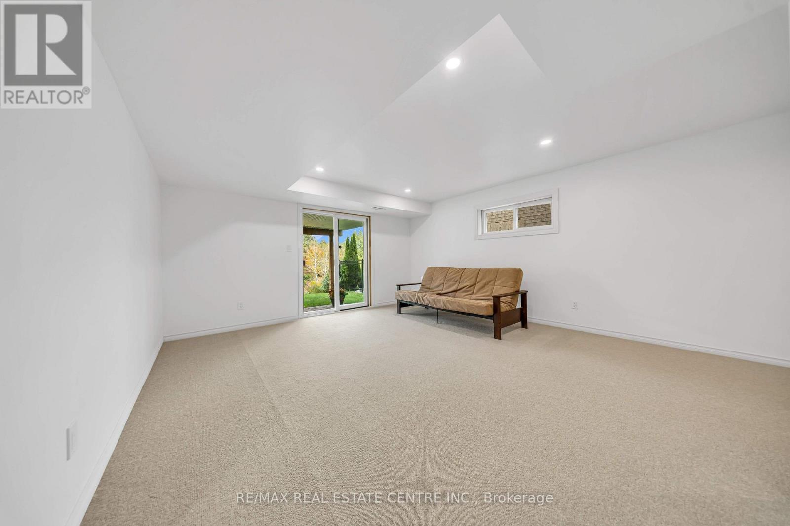 365 WOODBINE Avenue, Kitchener, ON photo 38