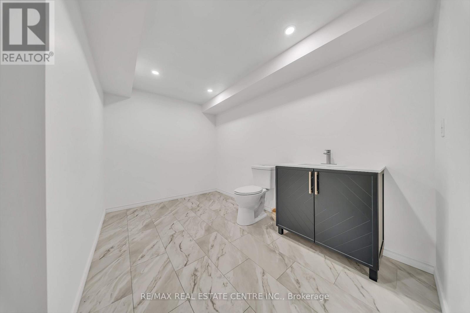 365 WOODBINE Avenue, Kitchener, ON photo 40