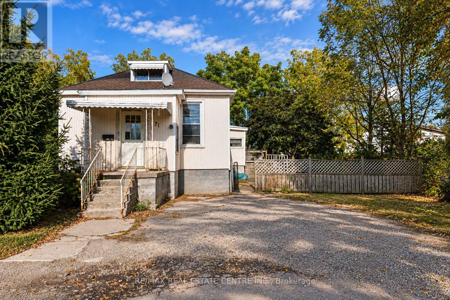 71 Dennis Street
