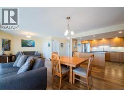 Kitchen - 311 158 Promenade Dr, Nanaimo, BC V9R6M7 Photo 11