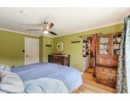 4958 198b Street, Langley, BC V3A6L4 Photo 18
