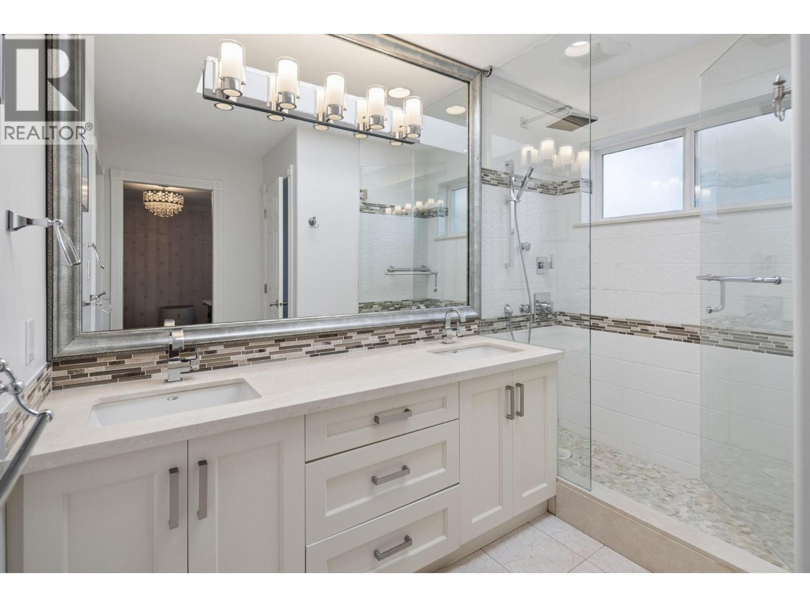 Photo of 4511 PENDLEBURY ROAD 22