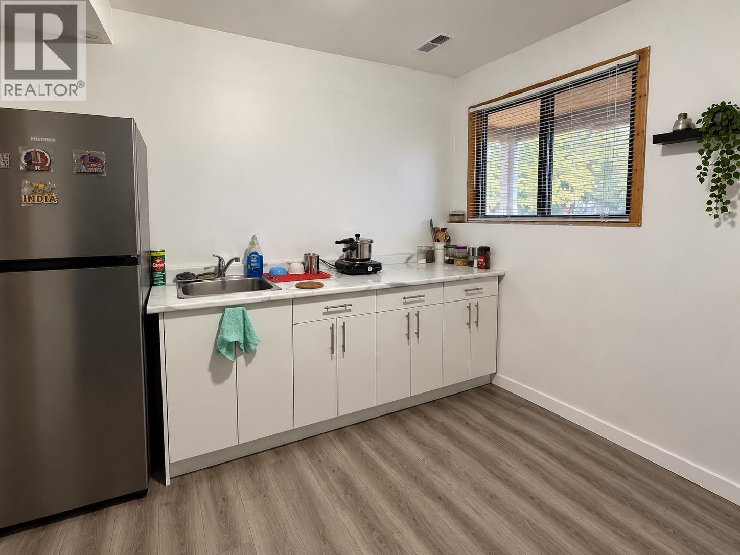 1075 MOXON PLACE - 14