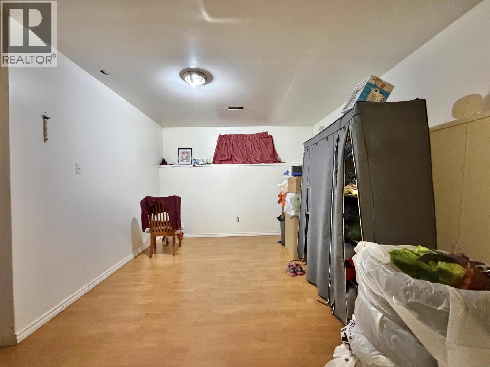 1075 MOXON PLACE - 17