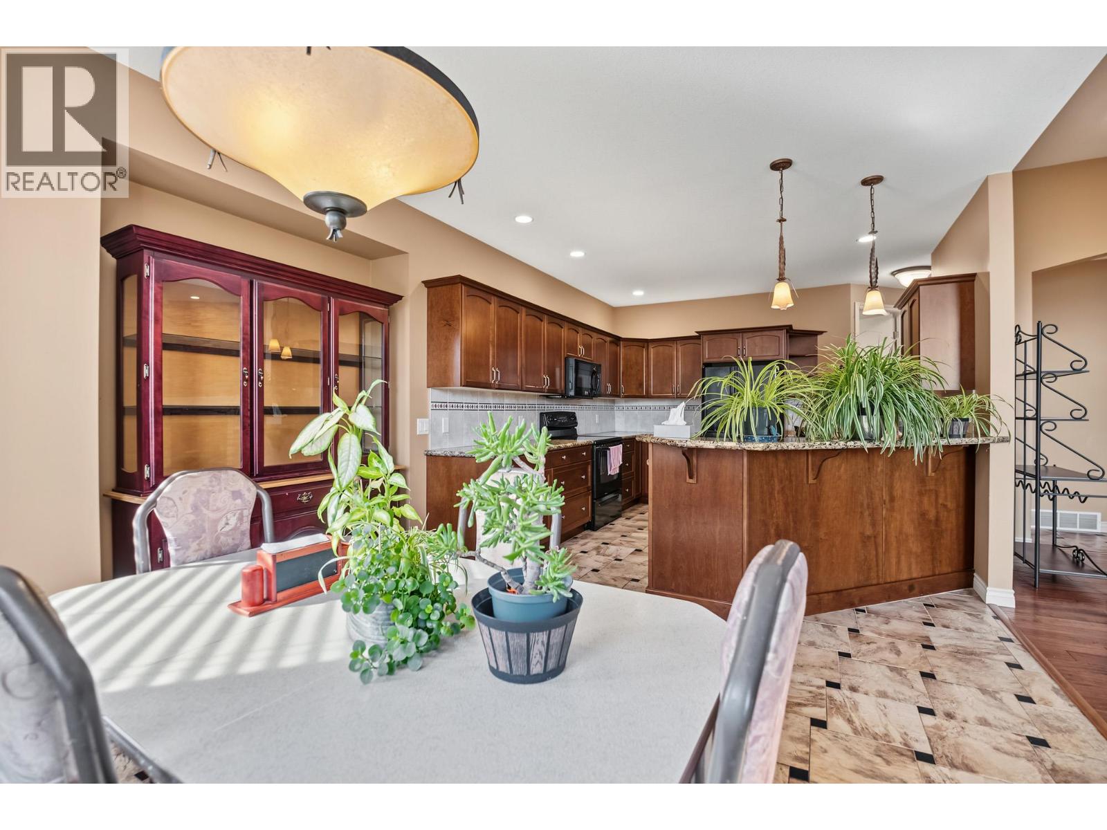  2405 Cobblestone Road, West Kelowna