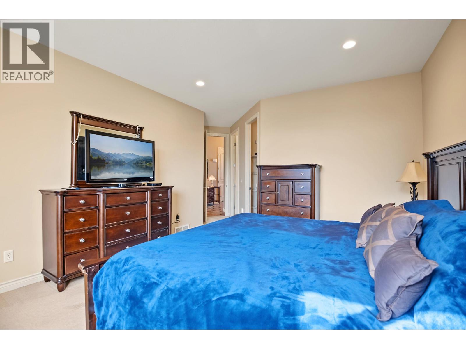  2405 Cobblestone Road, West Kelowna