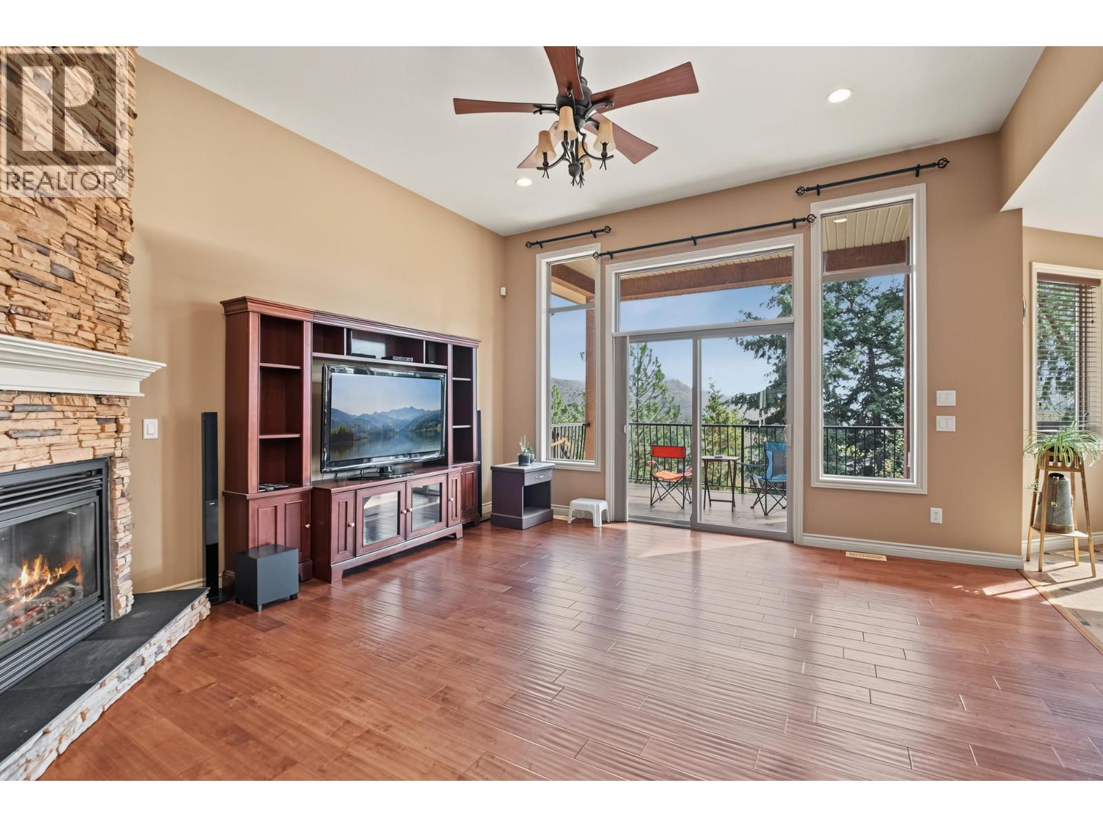  2405 Cobblestone Road, West Kelowna