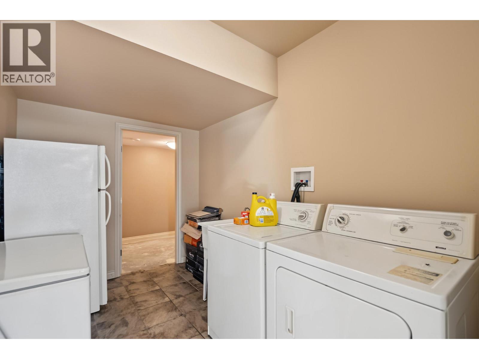 2405 Cobblestone Road, West Kelowna