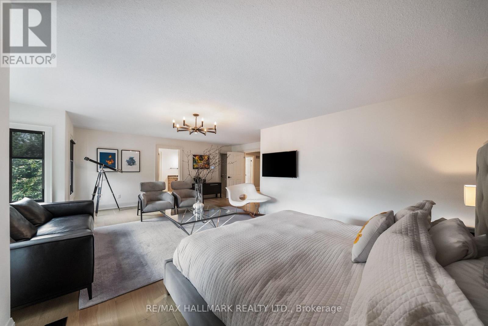 54 Theobalds Circle — photo 21