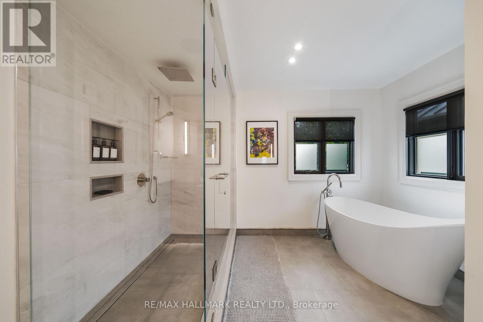 54 Theobalds Circle — photo 23